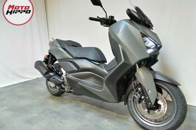 Yamaha X-MAX 300 (2025) thumbnail 3