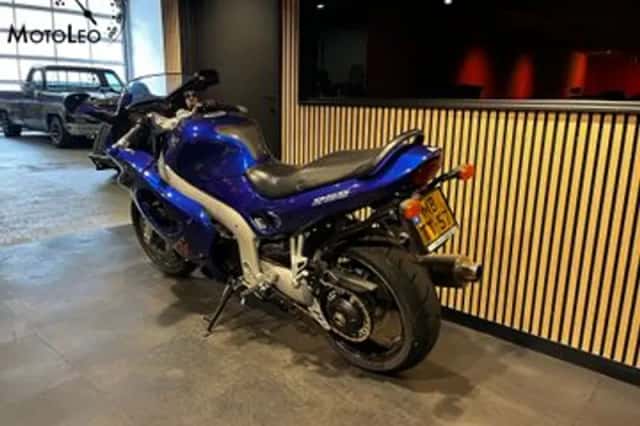 Triumph Sprint ST 955 I (2002) thumbnail 6