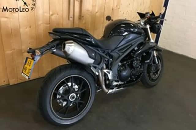 Triumph Speed Triple (2015) thumbnail 3