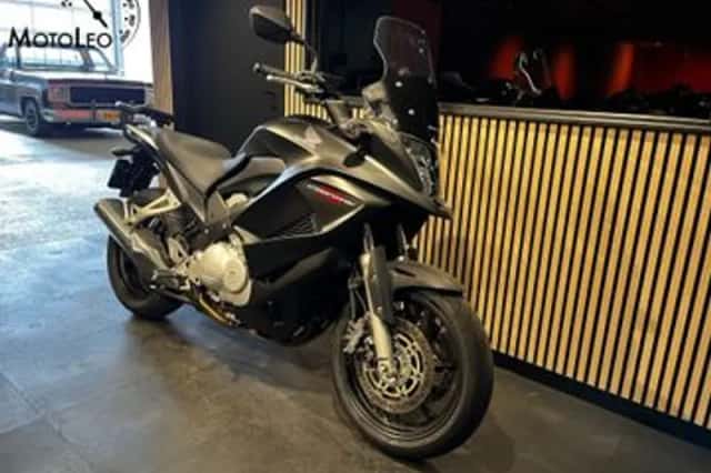 Honda VFR 800 X Crossrunner (2014) thumbnail 3