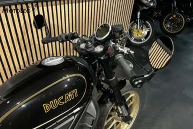 Ducati Scrambler CAFE RACER (2017) thumbnail 6