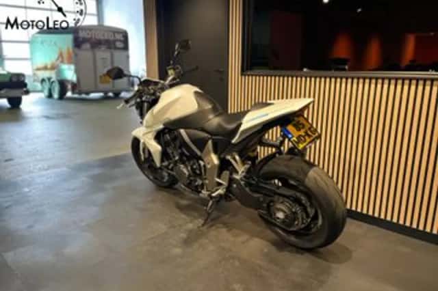 Honda CB1000R (2010) thumbnail 6