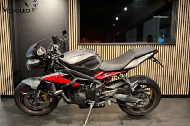 Triumph Street Triple R (2013) thumbnail 4