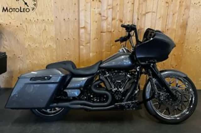 Harley-Davidson Road Glide Custom (2020) thumbnail 1