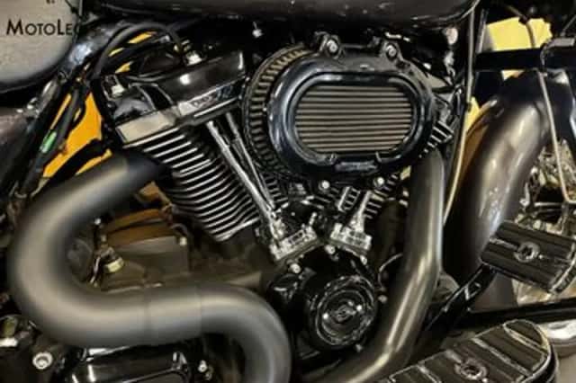 Harley-Davidson Road Glide Custom (2020) thumbnail 6