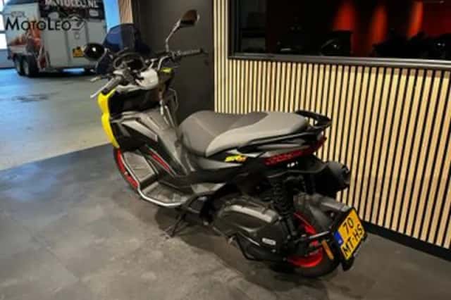 Aprilia SR GT 200 (2023) thumbnail 6