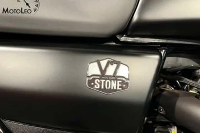 Moto Guzzi V7 III Stone (2024) thumbnail 4
