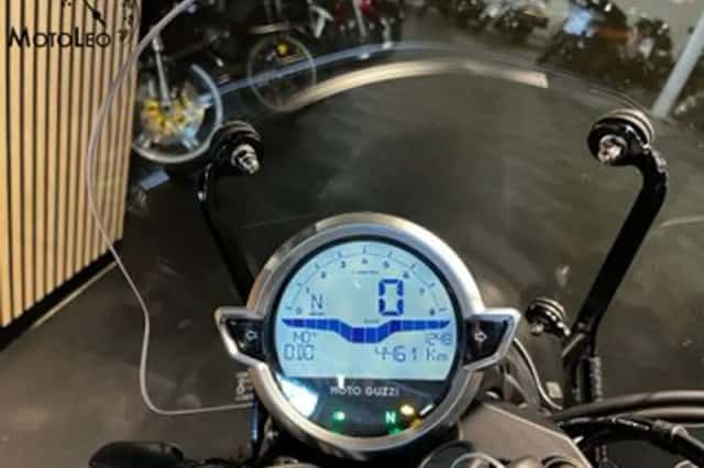 Moto Guzzi V7 III Stone (2024) thumbnail 6
