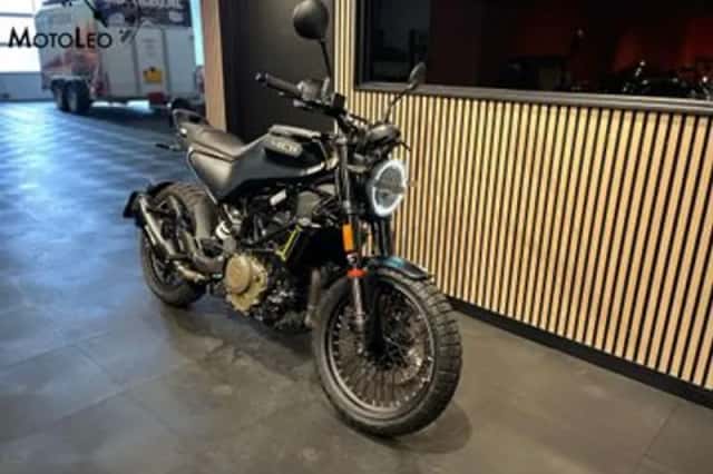 Husqvarna Svartpilen 401 (2024) thumbnail 2