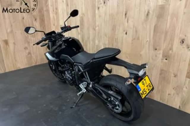Suzuki GSX-8S (2023) thumbnail 5