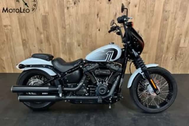 Harley-Davidson Street Bob (2021) thumbnail 1