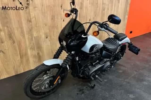 Harley-Davidson Street Bob (2021) thumbnail 4