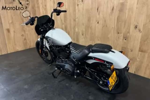 Harley-Davidson Street Bob (2021) thumbnail 6