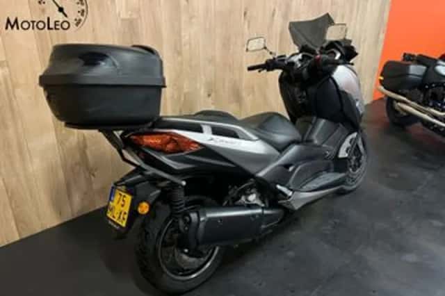 Yamaha X-MAX 300 (2020) thumbnail 2