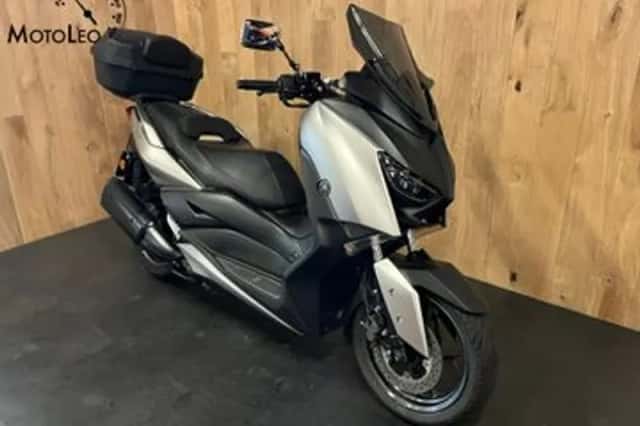 Yamaha X-MAX 300 (2020) thumbnail 3