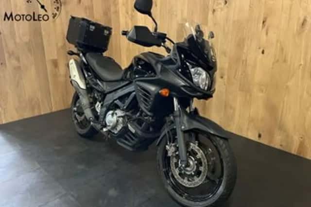 Suzuki V-Strom (2012) thumbnail 3