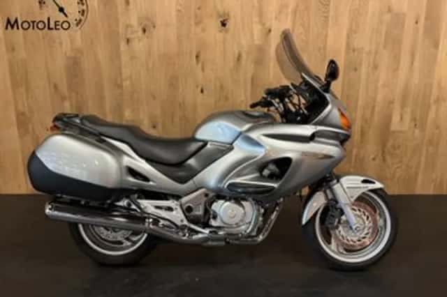 Honda NT 650 V Deauville (2004) thumbnail 1
