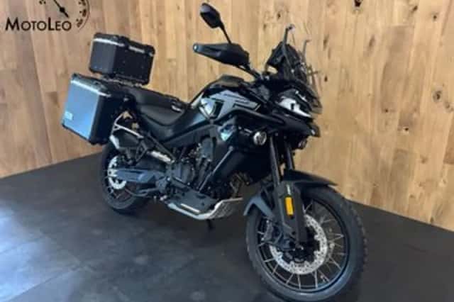 CFMoto 800 MT (2026) thumbnail 2