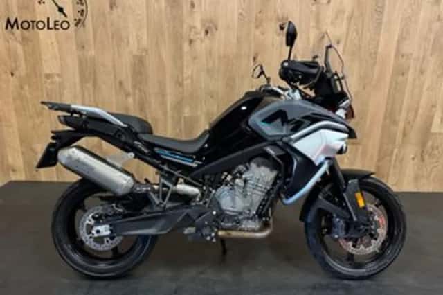 CFMoto 800 MT (2023) thumbnail 1