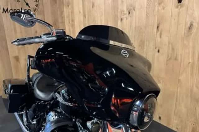 Harley-Davidson Street Glide (2012) thumbnail 3