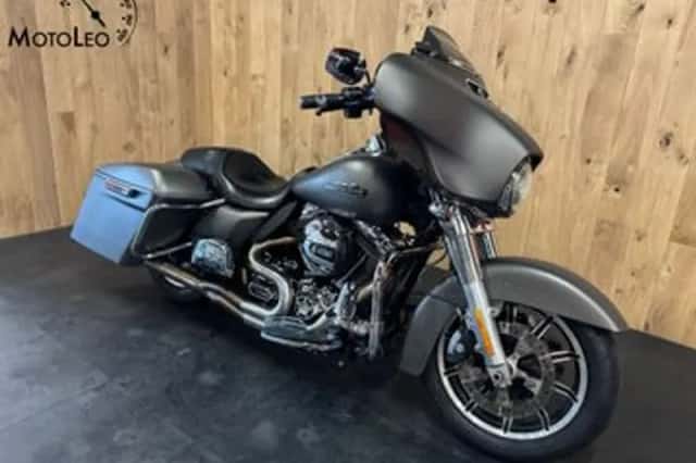 Harley-Davidson Street Glide Special (2016) thumbnail 2