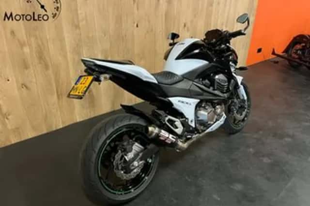 Kawasaki Z800 (2013) thumbnail 2