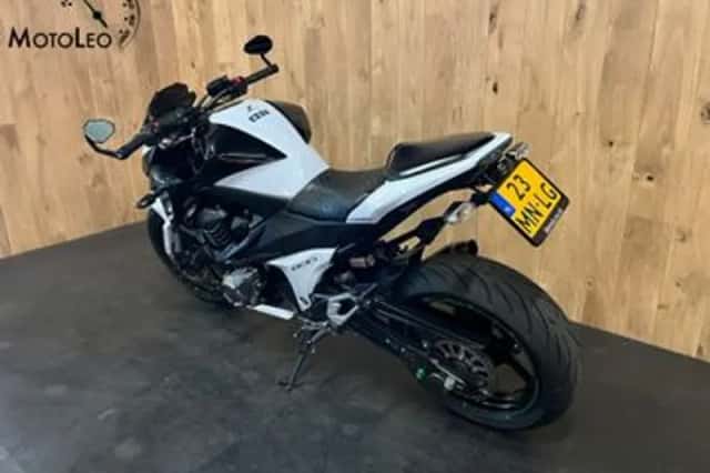 Kawasaki Z800 (2013) thumbnail 6