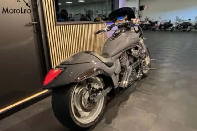 Suzuki M 1800 R Intruder (2009) thumbnail 2
