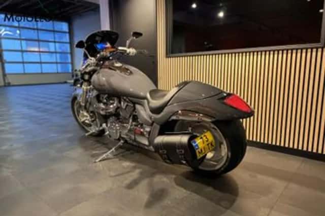 Suzuki M 1800 R Intruder (2009) thumbnail 6