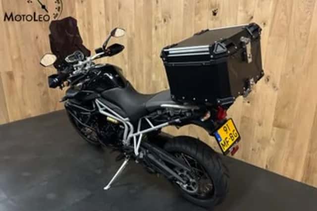 Triumph Tiger 800 XC (2011) thumbnail 6