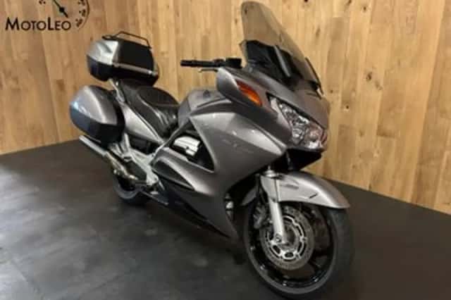 Honda ST 1300 PAN European (2002) thumbnail 3