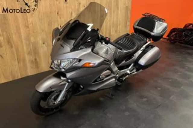 Honda ST 1300 PAN European (2002) thumbnail 4