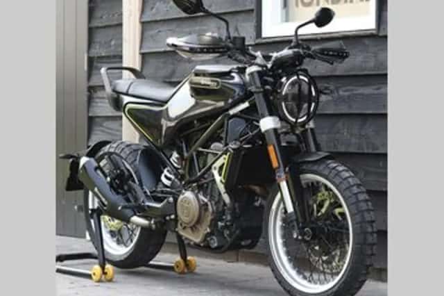 HUSQVARNA SVARTPILEN 401 (2018) thumbnail 4