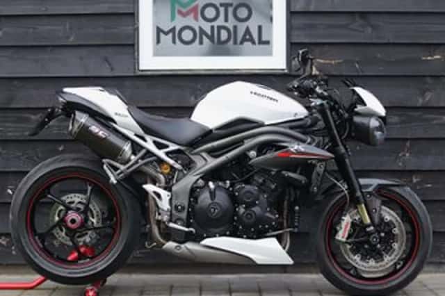 TRIUMPH SPEED TRIPLE RS (2018) thumbnail 1