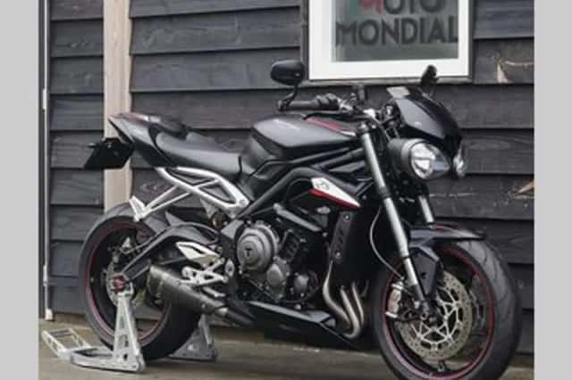 TRIUMPH STREET TRIPLE 765 RS (2018) thumbnail 3
