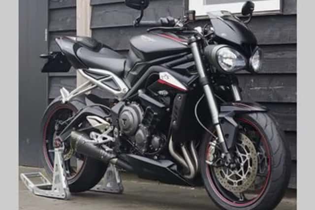 TRIUMPH STREET TRIPLE 765 RS (2018) thumbnail 4