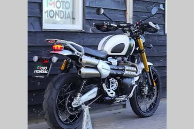 TRIUMPH SCRAMBLER 1200 XE (2019) thumbnail 2