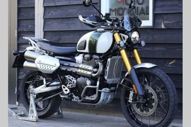 TRIUMPH SCRAMBLER 1200 XE (2019) thumbnail 3