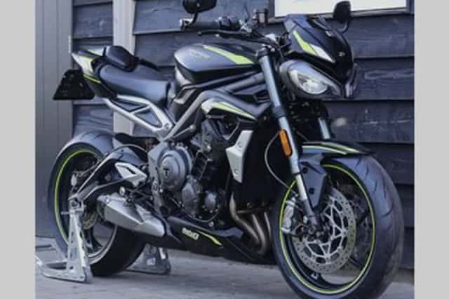 TRIUMPH STREET TRIPLE 765 RS (2020) thumbnail 4