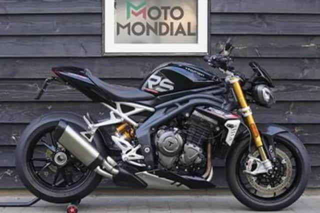 TRIUMPH SPEED TRIPLE 1200 RS (2022) thumbnail 1