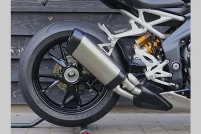 TRIUMPH SPEED TRIPLE 1200 RS (2022) thumbnail 6
