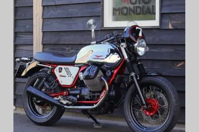 MOTO GUZZI V 7 RACER (2013) thumbnail 3