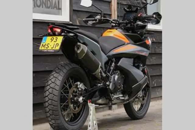 KTM 890 ADVENTURE (2023) thumbnail 5