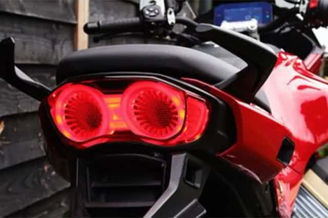 MOTO GUZZI V 100 MANDELLO (2023) thumbnail 3