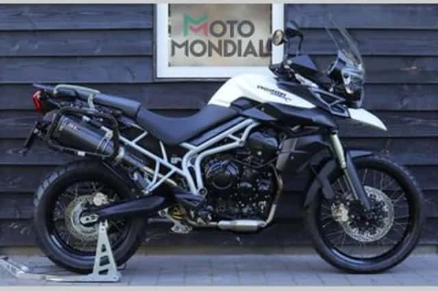 Triumph Tiger 800 XC (2011) thumbnail 4