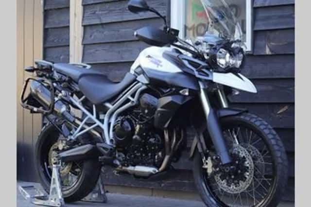 Triumph Tiger 800 XC (2011) thumbnail 5