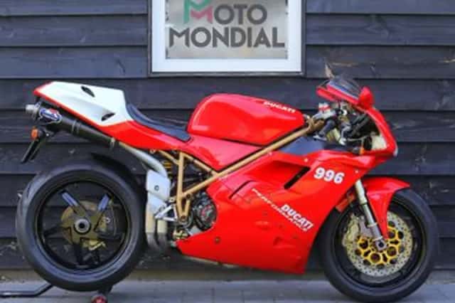 Ducati 996 (1999) thumbnail 1