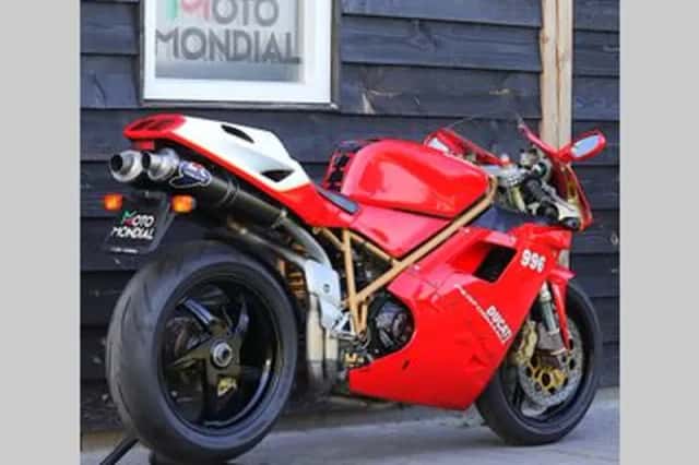 Ducati 996 (1999) thumbnail 2