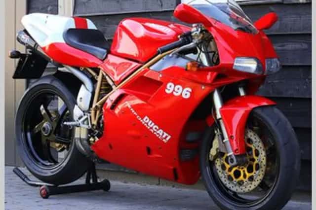 Ducati 996 (1999) thumbnail 4