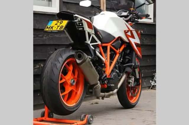 KTM 1290 Super Duke (2016) thumbnail 5